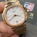 Patek Nautilus Ladies Watch 7118/1R-001 Rose Gold with White dial (35mm) Super Clone