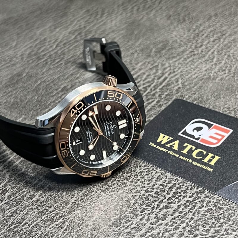 Seamaster Diver 300m Stainless Steel with Black Dial and Gold Bezel on Rubber Strap (42mm) Super Clone