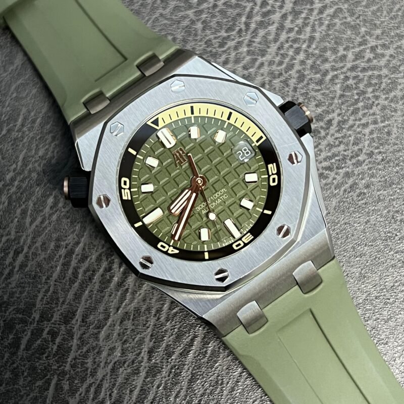 Royal Oak Offshore Diver 15720 Stainless Steel with Green Dial (42mm) Super Clone