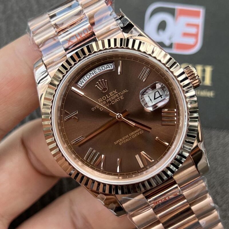 Rolex Day-Date m228235-0002 Rose gold with Chocolate Roman Numerals Dial President bracelet (40mm) Super Clone