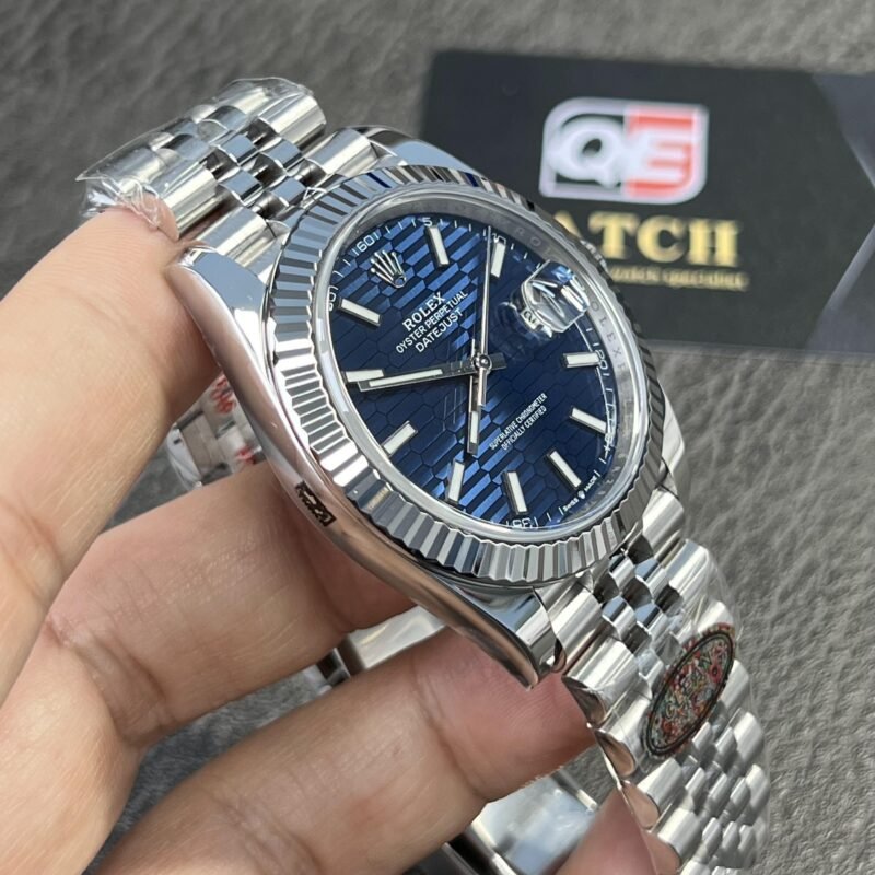 Rolex Datejust M126334 Bright Blue Fluted Dial Stainless Steel Jubilee and Fluted Bezel 41mm Top Replica