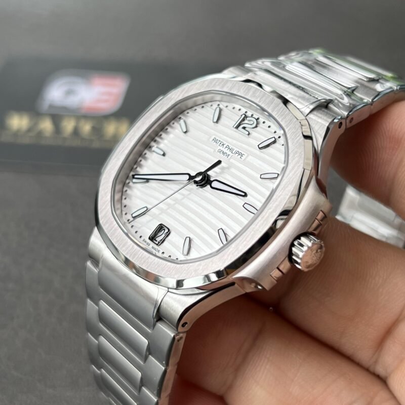 Patek Nautilus Ladies Watch 7118/1A-010 White Dial on Stainless Steel Bracelet (35mm) Super Clone