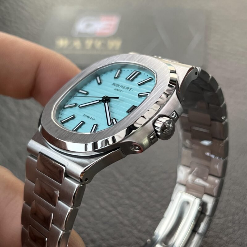 Patek Nautilus 'Tiffany' 5711/1A-018 with Tiffany Blue Dial on SS Bracelet Super Clone