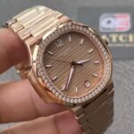 Patek Nautilus Ladies Watch 7118/1200R-010 Rose Gold and Diamond Bezel (35mm) Super Clone