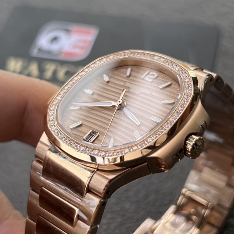 Patek Nautilus Ladies Watch 7118/1200R-010 Rose Gold and Diamond Bezel (35mm) Super Clone