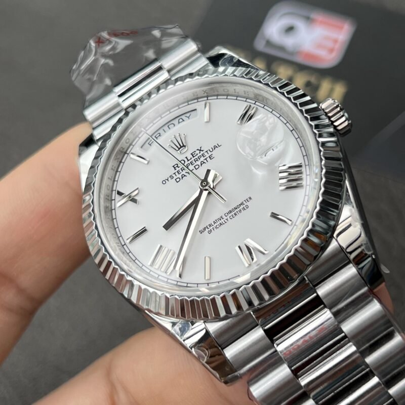 Rolex Day-Date m228239-0046 White gold with White Dial (Roman Numerals) President bracelet (40mm) Super Clone