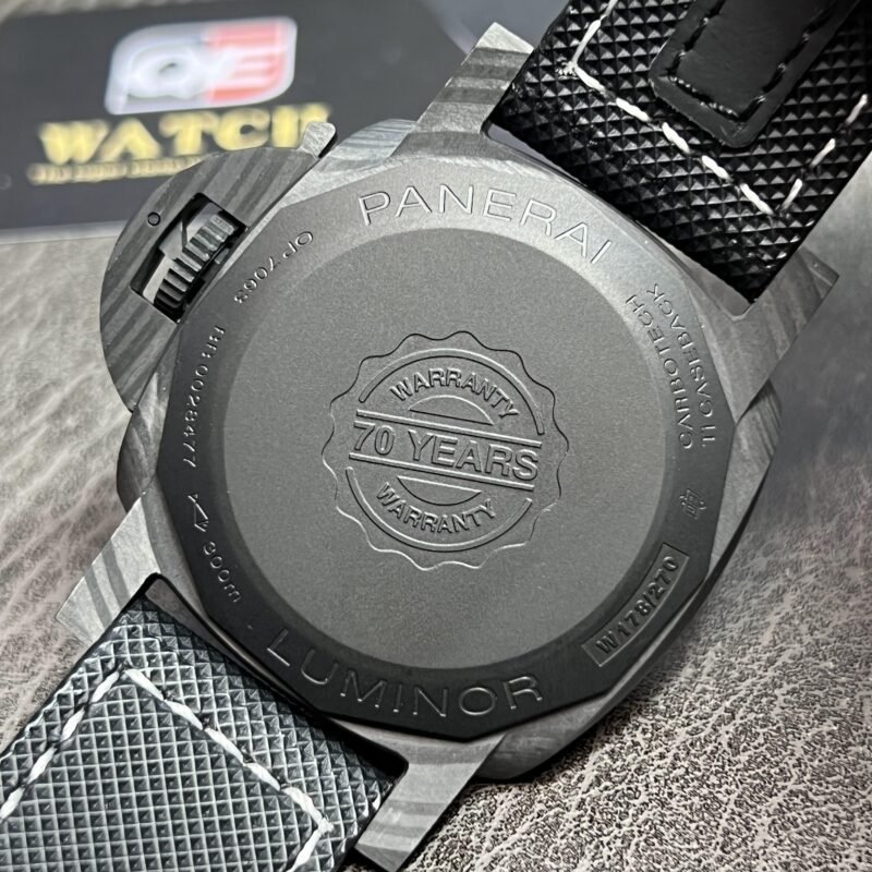 PAM01118 44mm Carbon Black Element Green Markers Nylon Strap