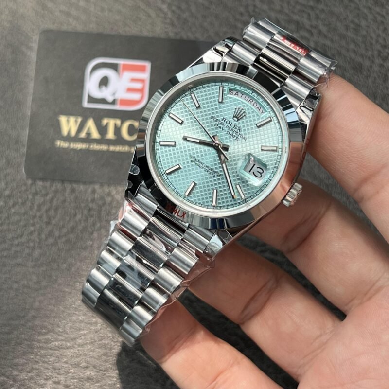 Rolex Day-Date m228206-0004 White gold Ice Blue Dial with Diagonal Motif Smooth Bezel President bracelet (40mm) Super Clone