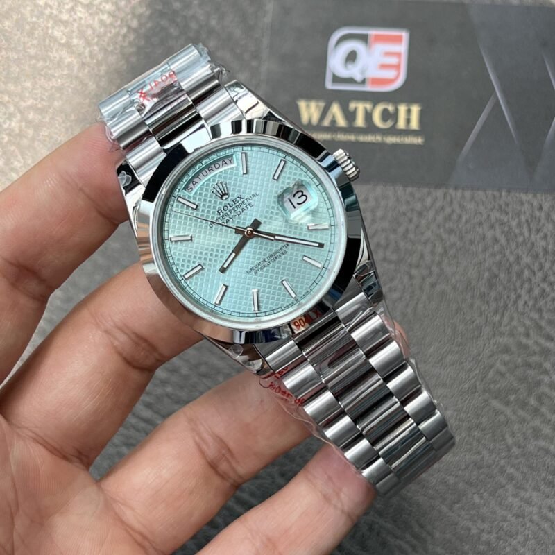 Rolex Day-Date m228206-0004 White gold Ice Blue Dial with Diagonal Motif Smooth Bezel President bracelet (40mm) Super Clone