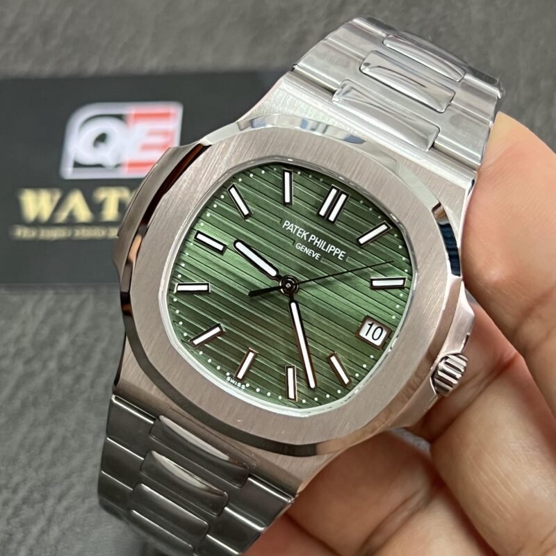 Patek Nautilus 5711/1A-014 Green Dial on Stainless Steel Bracelet Super Clone