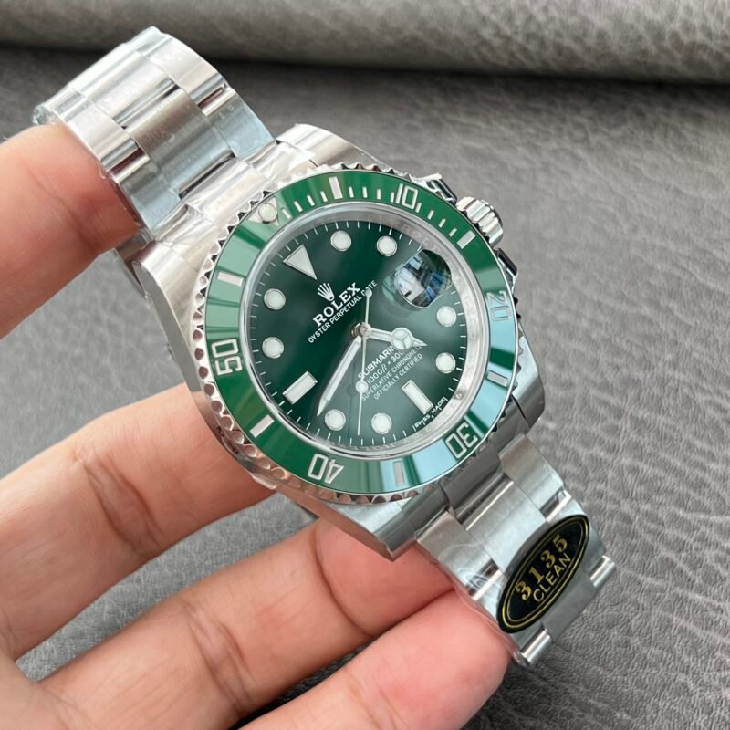 Rolex Submariner Hulk 116610LV Green Dial 40mm Super Clone